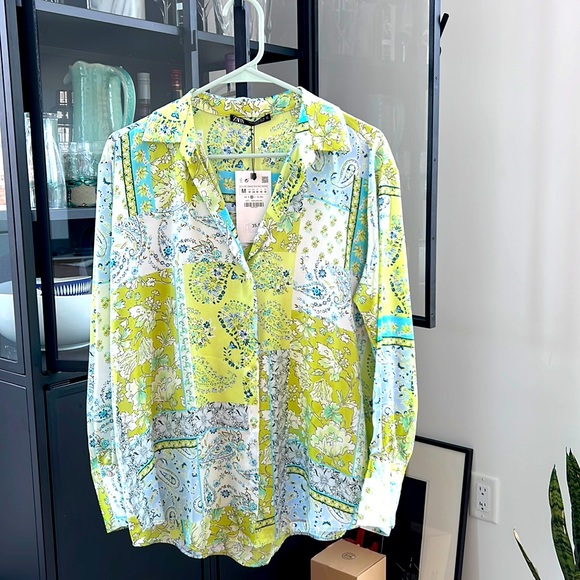 Zara Tops - Lovely Zara Blouse